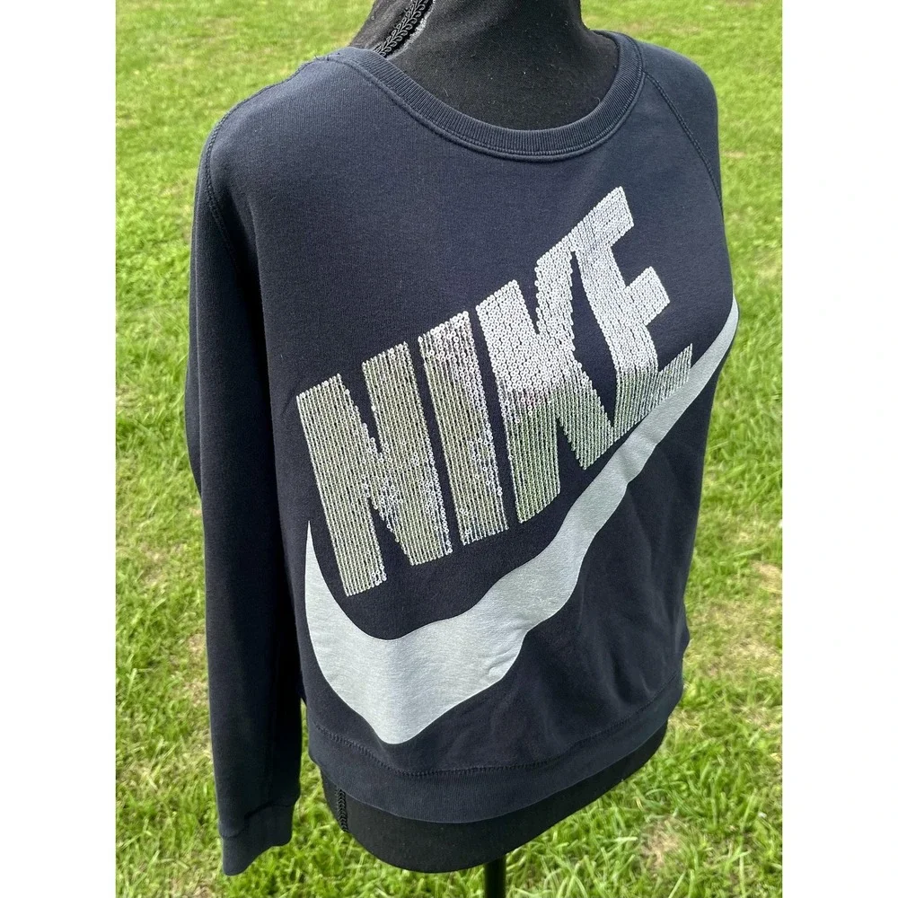 Nike Sweatshirt Womens Medium Black Crewneck Pullover Big‎ Swoosh Logo Raglan
